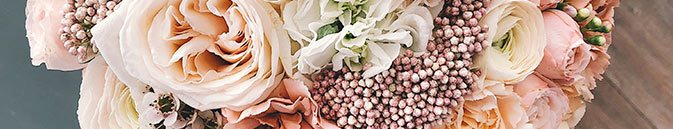 заказывайте цветы в местном магазине в Сосновом бору от Гранд-Флора